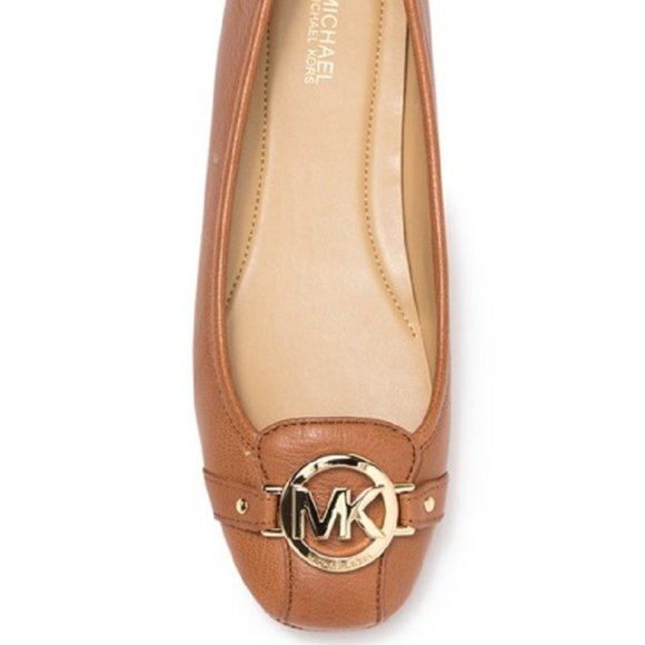 michael michael kors fulton metallic logo flat